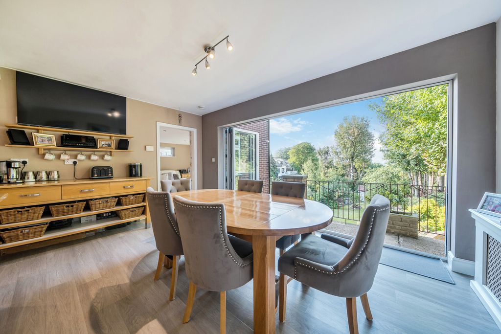 Additional image 2 of 8 bed detached house for saleFremantle Road, Belvedere DA17