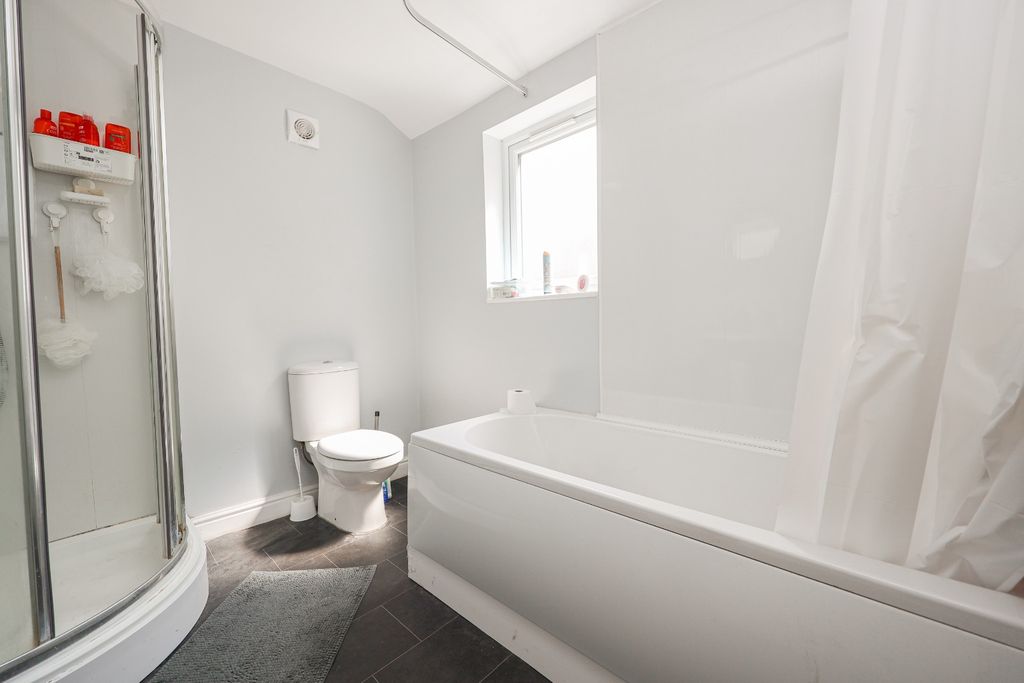 Additional image 7 of 4 bed terraced house for saleScorer Street, Lincoln, Lincolnshire LN5