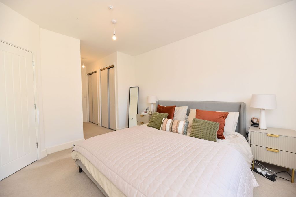 Additional image 16 of 4 bed semi-detached house for saleWharf Mews, Biggleswade SG18
