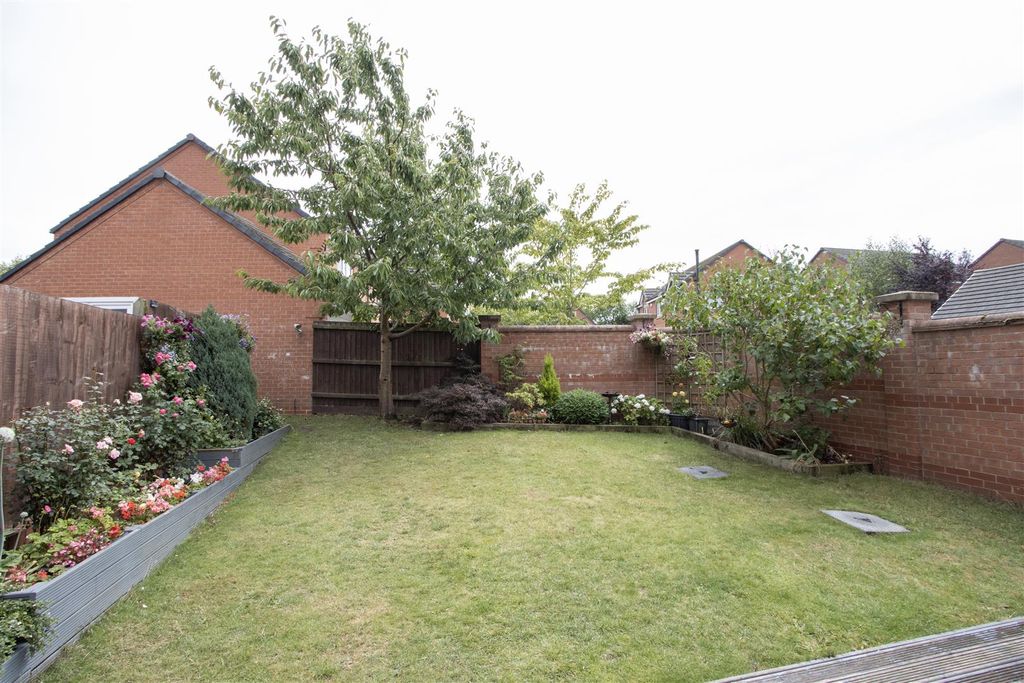 Additional image 3 of 3 bed detached house for saleRugby Drive, Chesterfield S41