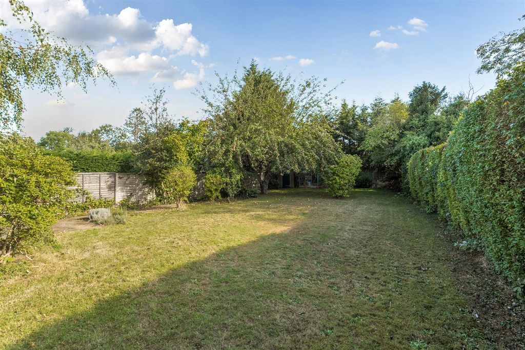 Additional image 21 of 4 bed semi-detached house for saleWest Farm Close, Ashtead KT21