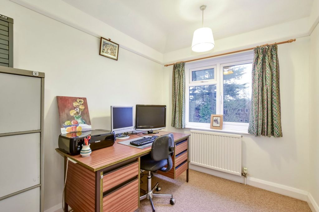 Additional image 13 of 3 bed semi-detached house for saleBroomfield Rise, Abbots Langley WD5