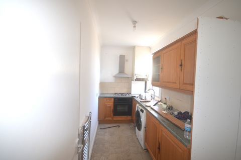 Hornchurch RM11
