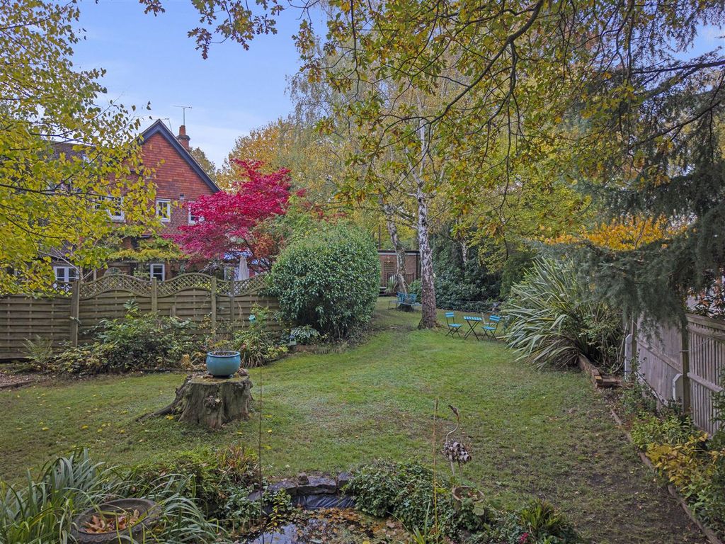 Additional image 6 of 3 bed flat for salePrince Albert Drive, Ascot SL5