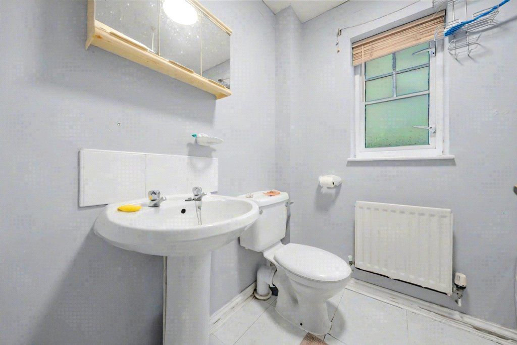 Additional image 12 of 3 bed semi-detached house for saleTavistock Way, Leeds, West Yorkshire LS12