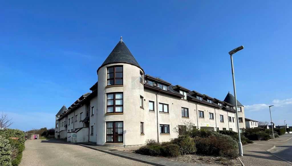 2 bed flat for saleFlat 4, Culbin Sands Apartments, Findhorn, Forres, Morayshire IV36