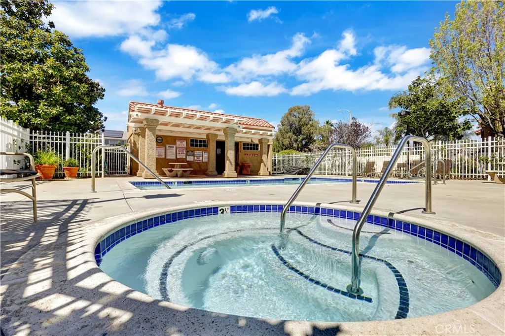 Additional image 98 of 28102 Bobwhite Cir Unit 3, Saugus, CA 91350