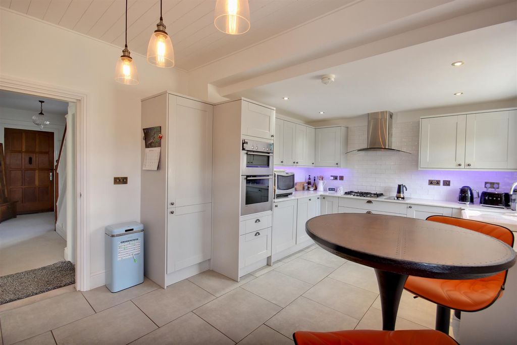 Additional image 6 of 4 bed detached house for saleChurch Road, Beverley HU17
