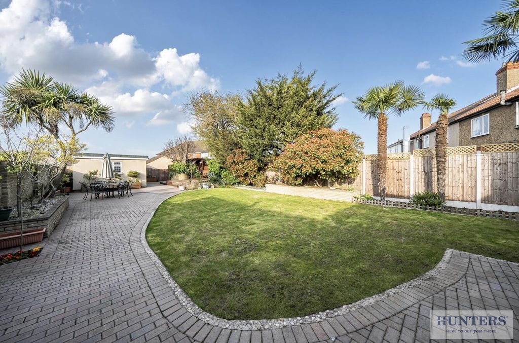 Additional image 3 of 5 bed detached house for saleMayplace Road East, Bexleyheath DA7