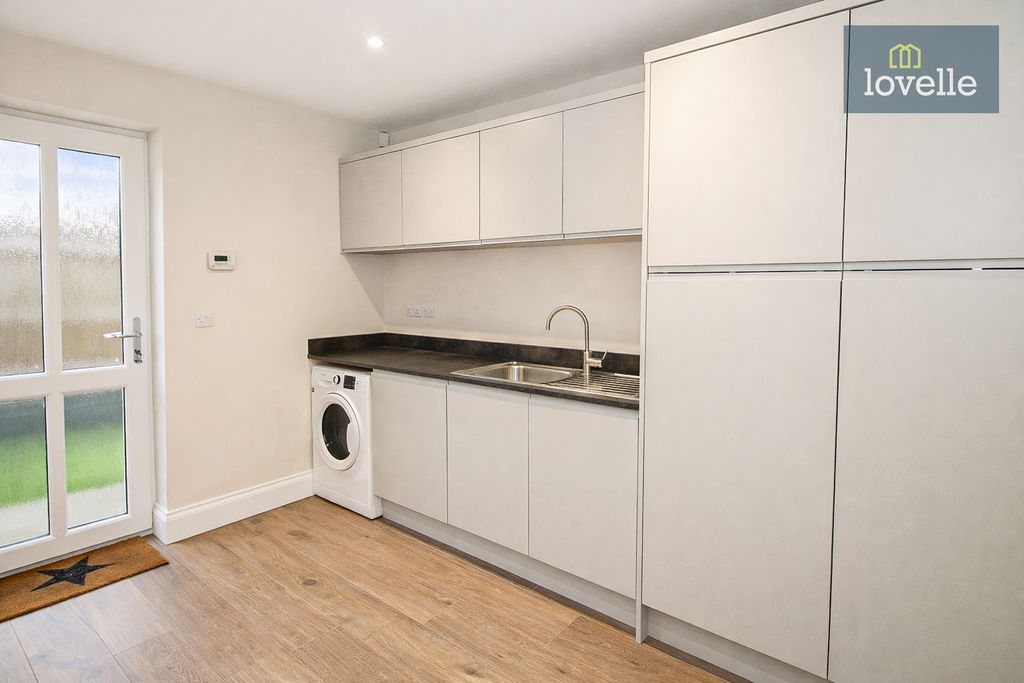 Additional image 8 of 4 bed detached house for saleRoman Way, Louth LN11