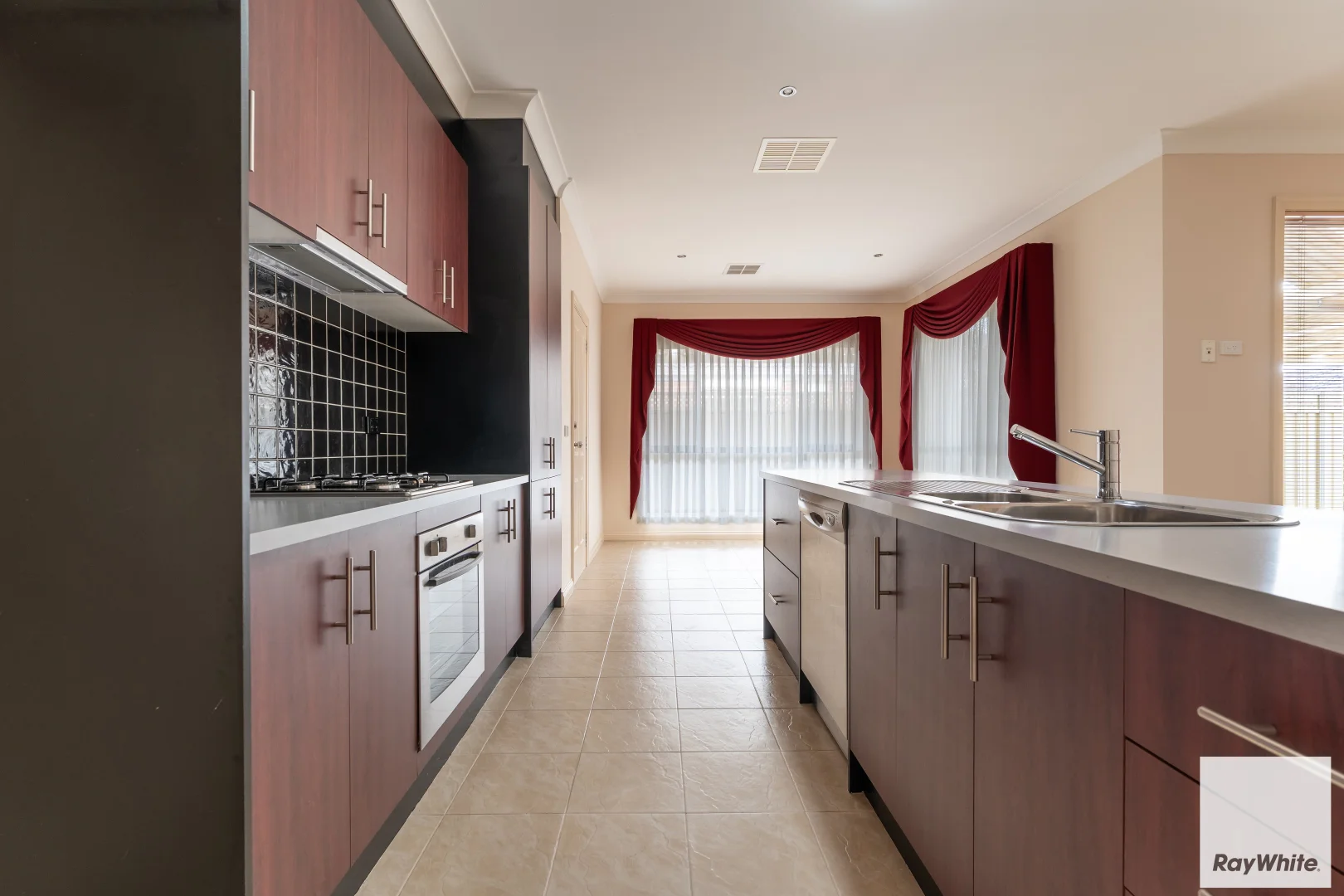 Additional image 7 of 6 Lobelia Grove, Cairnlea VIC 3023