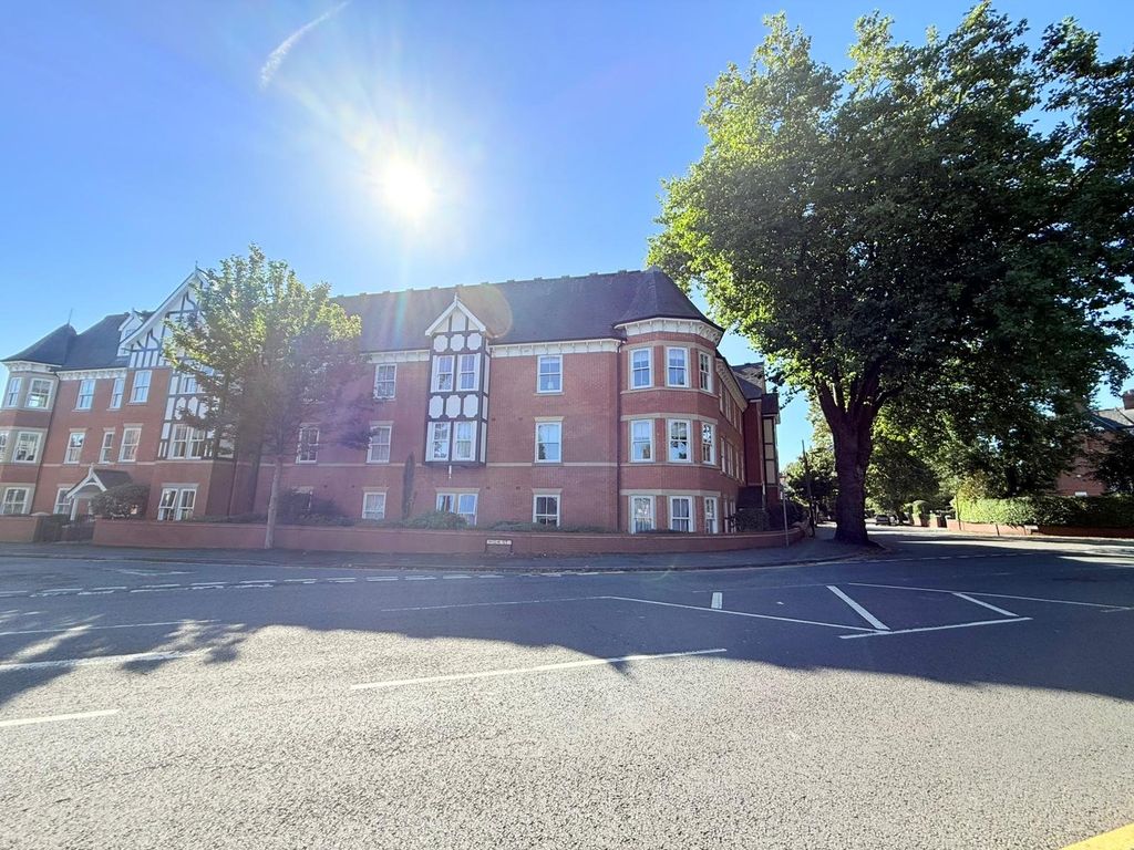 Additional image 16 of 2 bed flat for saleGroby Road, Altrincham WA14