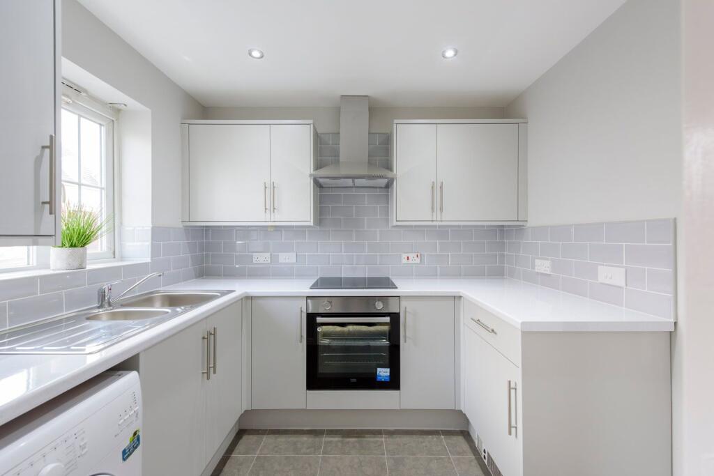 Wycherley Way, Cradley Heath, B64 6DA photo 2