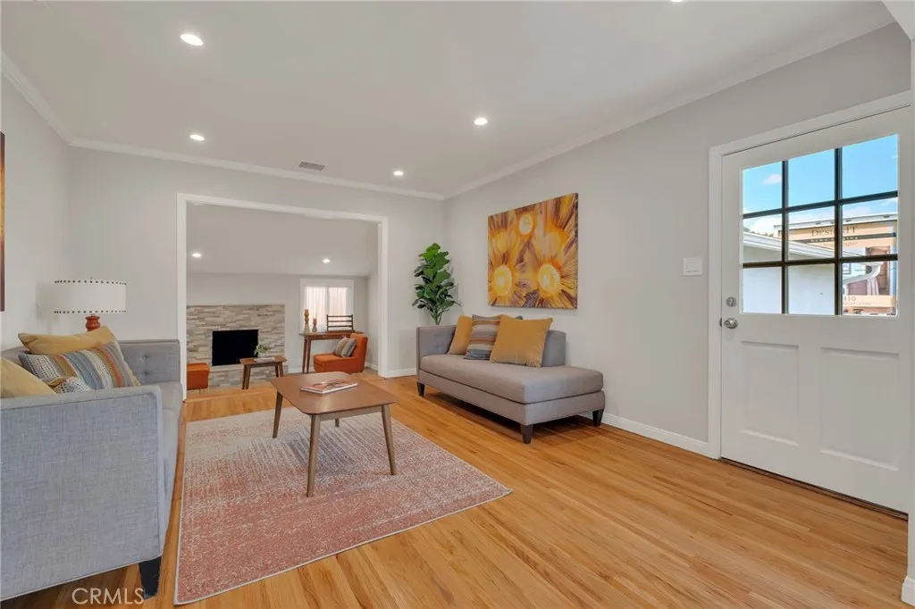 Additional image 6 of 3827 Lomina Ave, Long Beach, CA 90808
