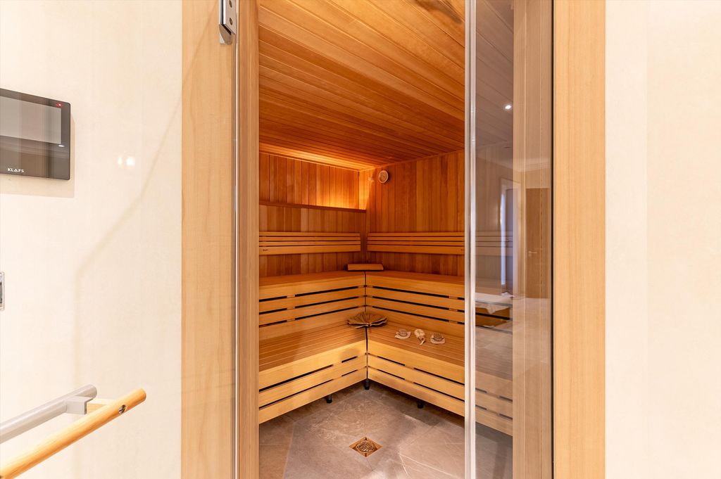 Additional image 18 of 6 bed detached house for saleVirginia Avenue, Virginia Water, Surrey GU25