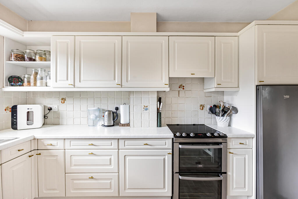 Additional image 4 of Collens Road, Harpenden, AL5