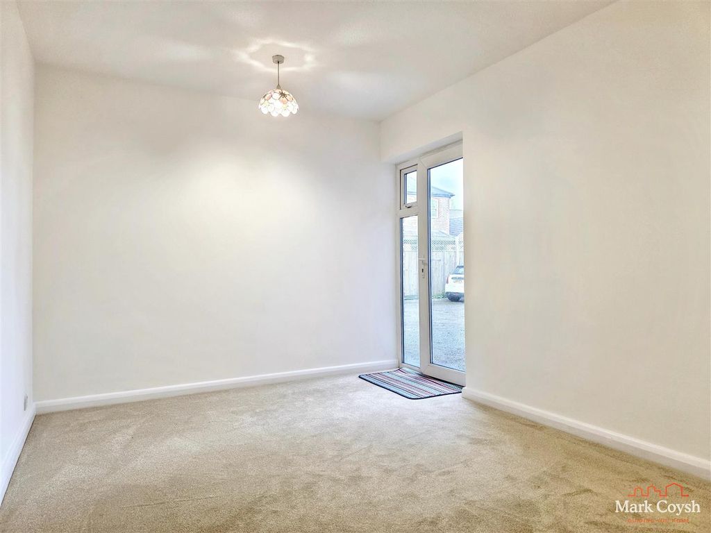 Additional image 8 of 1 bed flat for saleWoodfield Close, Ashtead KT21