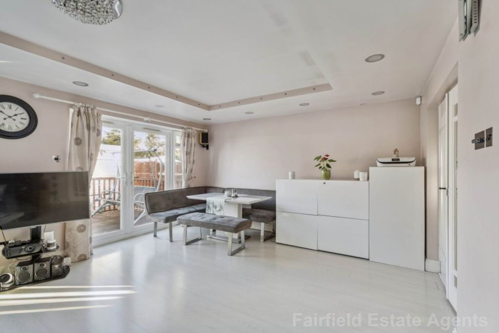 Additional image 13 of 4 bed semi-detached bungalow for saleSt. Georges Drive, Carpenders Park, Watford WD19
