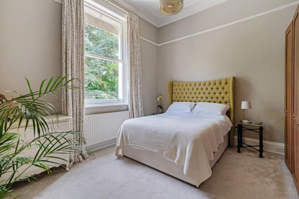 Additional image 7 of 2 bed flat for salePixham Lane, Dorking RH4