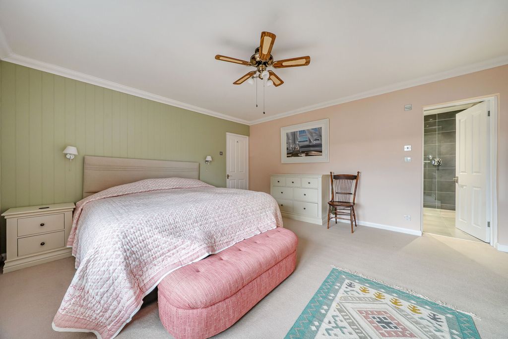 Additional image 7 of 5 bed detached house for saleHillside Road, Aldershot GU11