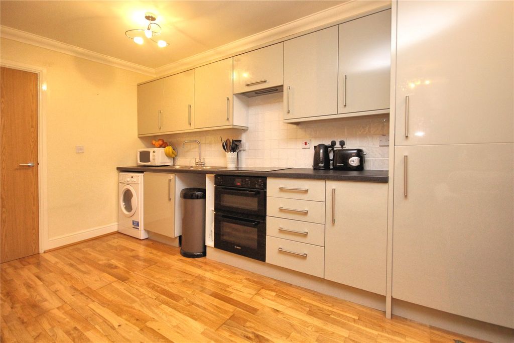 Additional image 3 of 2 bed flat for saleWoking, Surrey GU21