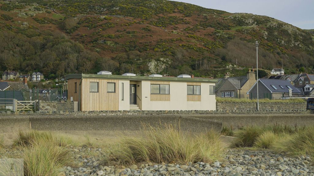 Additional image 28 of 1 bed property for saleHafan Y Traeth, Marine Parade, Barmouth LL42