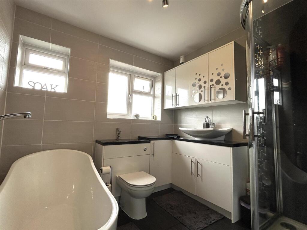 Additional image 22 of Carol Crescent, Halesowen