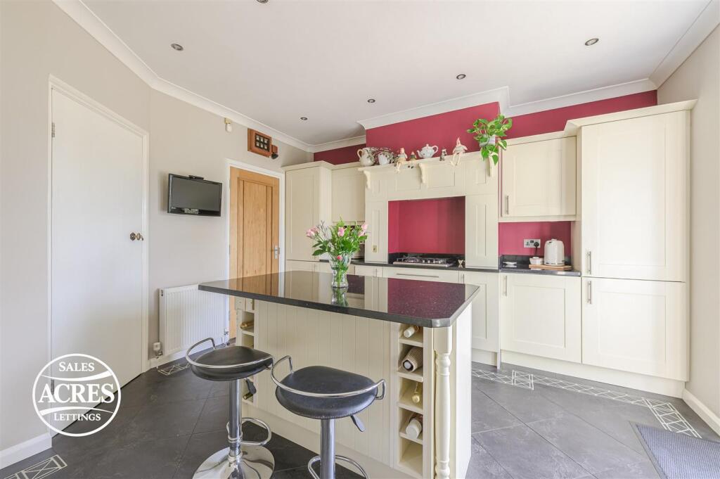 Additional image 11 of Pilkington Avenue, Sutton Coldfield