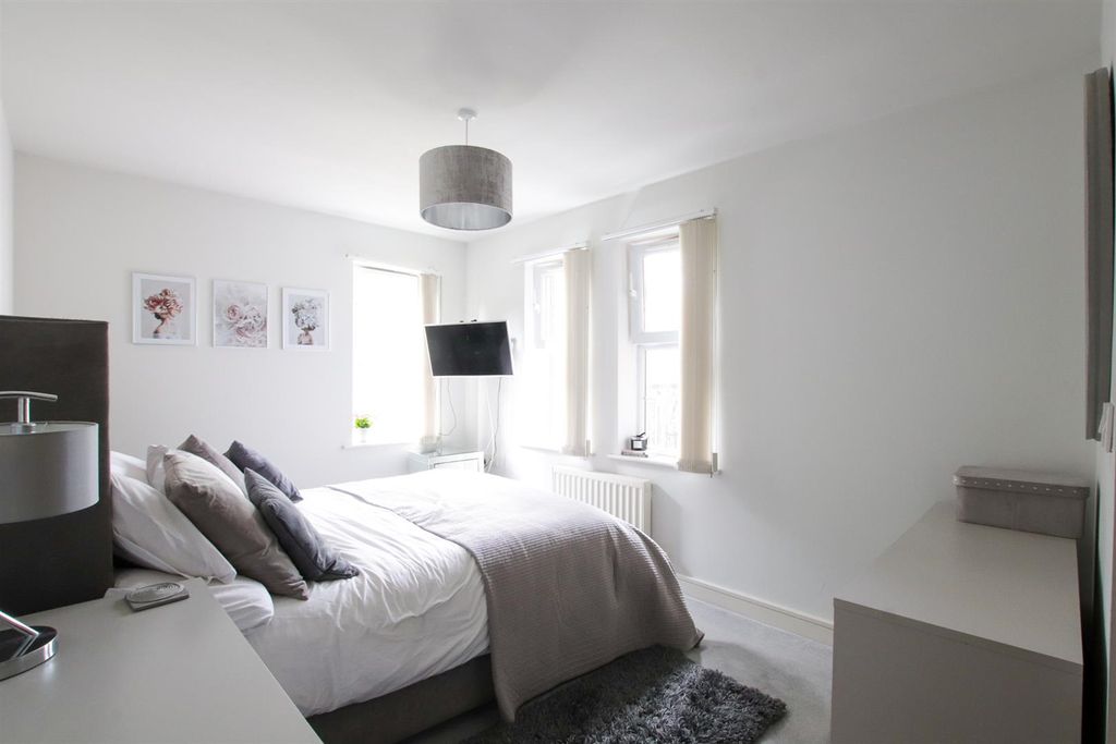Additional image 5 of 2 bed flat for saleBarrington Road, Altrincham WA14