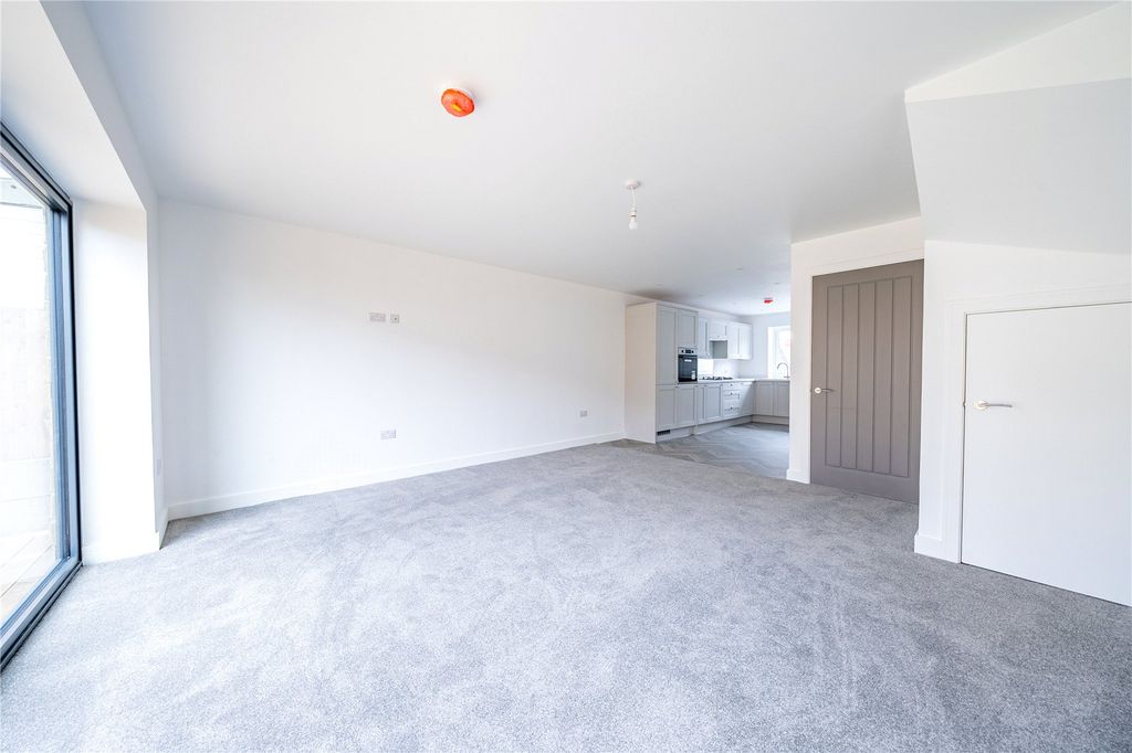 Additional image 6 of 3 bed detached house for salePlot 1, Belle Vue Street, Batley, West Yorkshire WF17