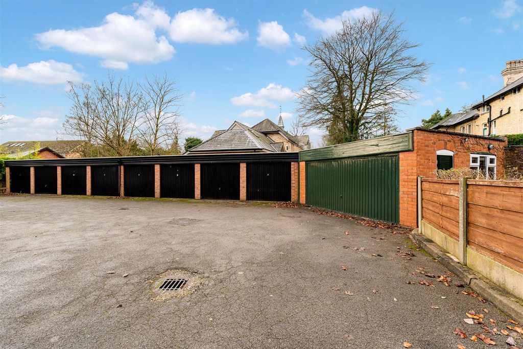 Additional image 32 of 3 bed flat for saleSt. Margarets Road, Altrincham WA14