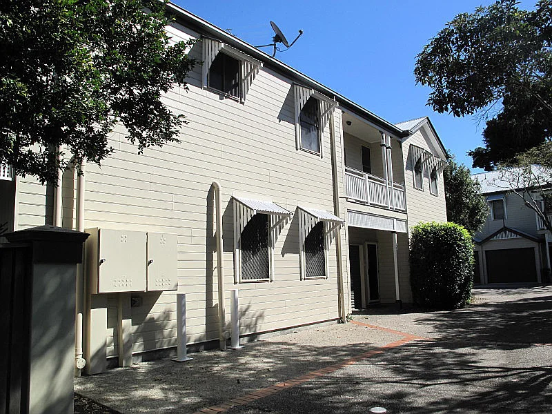2/7 Rosina Street, Kangaroo Point QLD 4169
