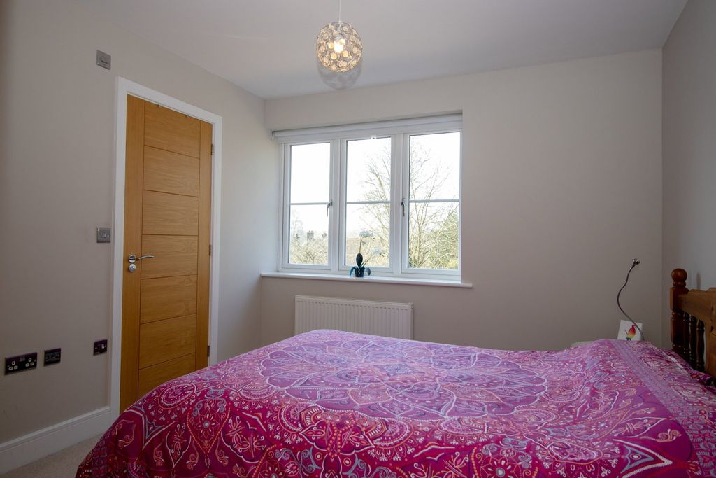 Additional image 8 of 2 bed maisonette for salePaddock Way, Alresford SO24