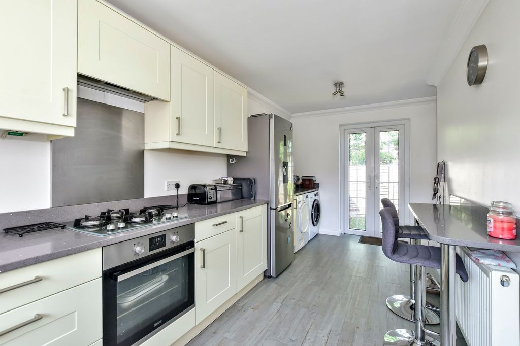 Additional image 8 of 3 bed detached house for saleOak Green, Abbots Langley WD5