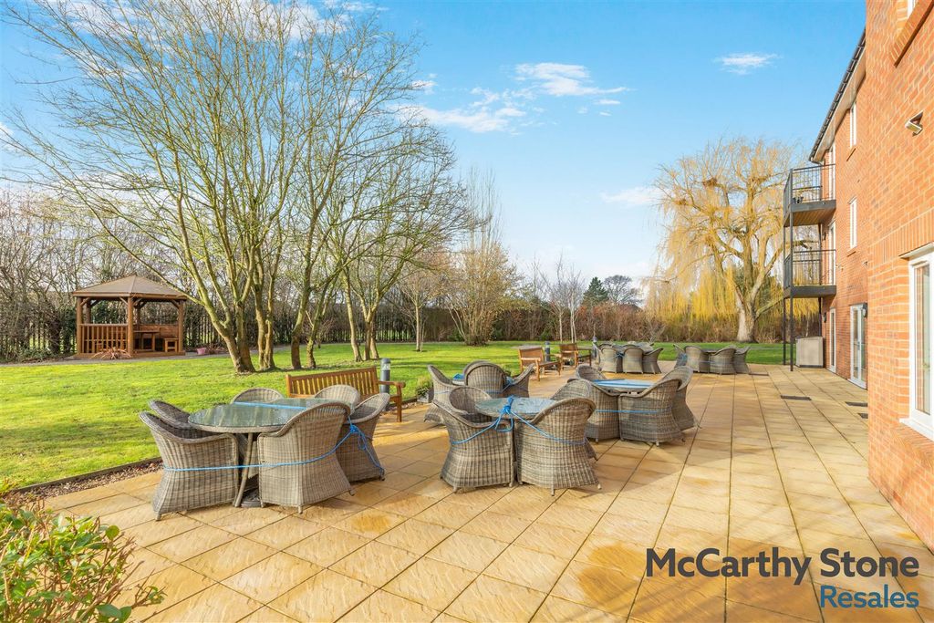 Additional image 20 of 2 bed flat for saleOakhill Place, High View, Bedford, Bedfordshire MK41
