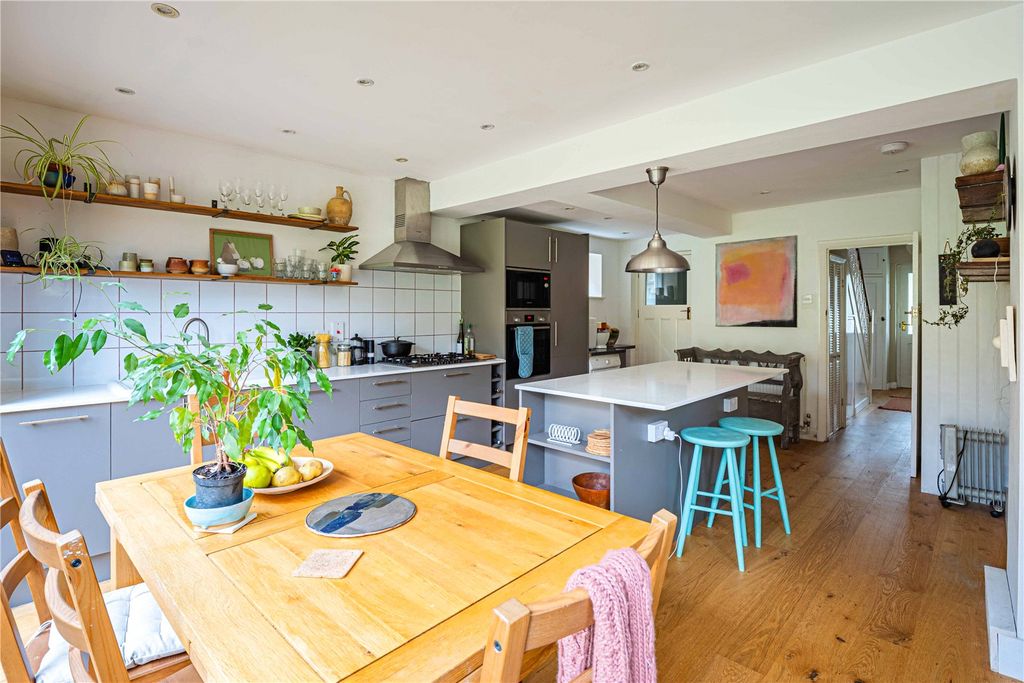 Additional image 4 of 6 bed detached house for saleLondon Road, Berkhamsted, Hertfordshire HP4