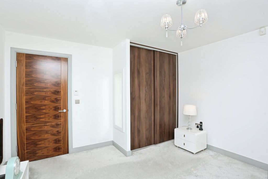 Additional image 10 of 2 bed flat for sale57 Albemarle Road, Beckenham BR3