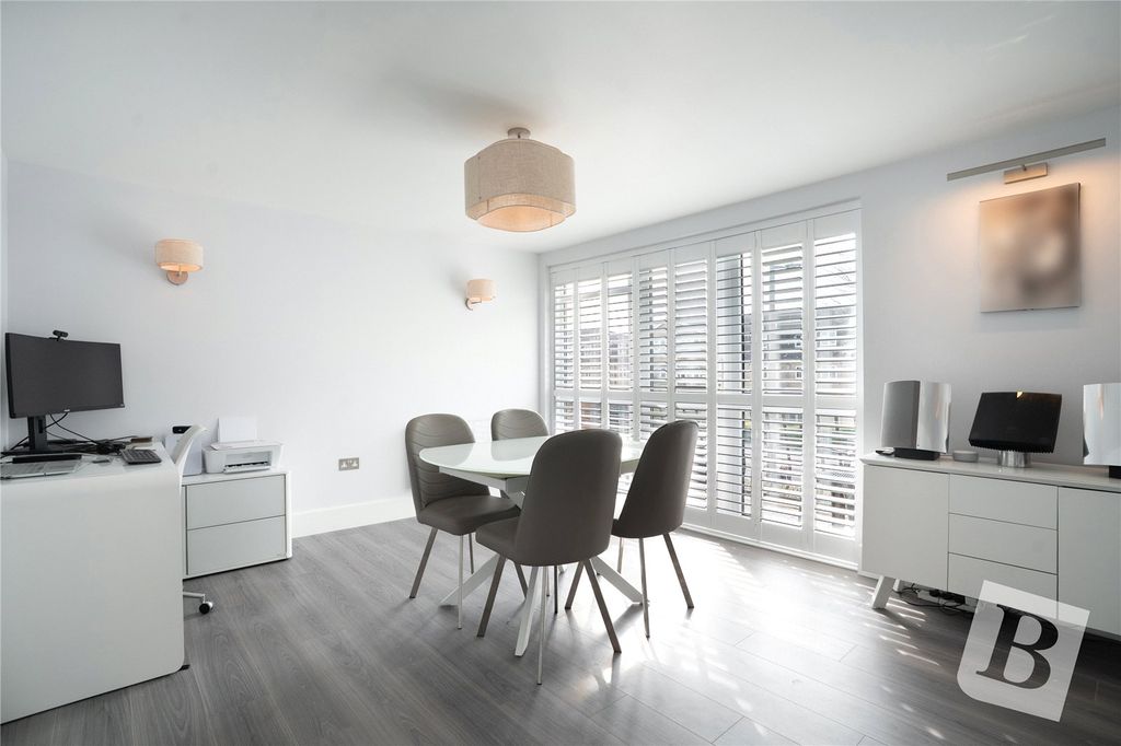 Additional image 4 of 2 bed flat for saleAbington Court, Hall Lane, Upminster RM14