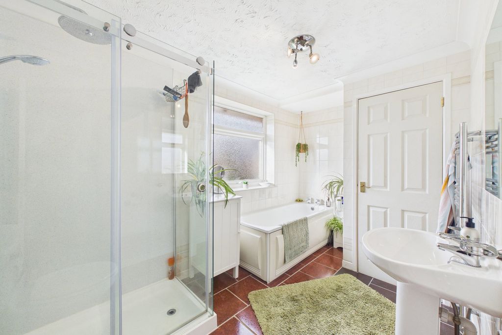 Additional image 19 of 5 bed detached house for saleKent Close, Attleborough NR17