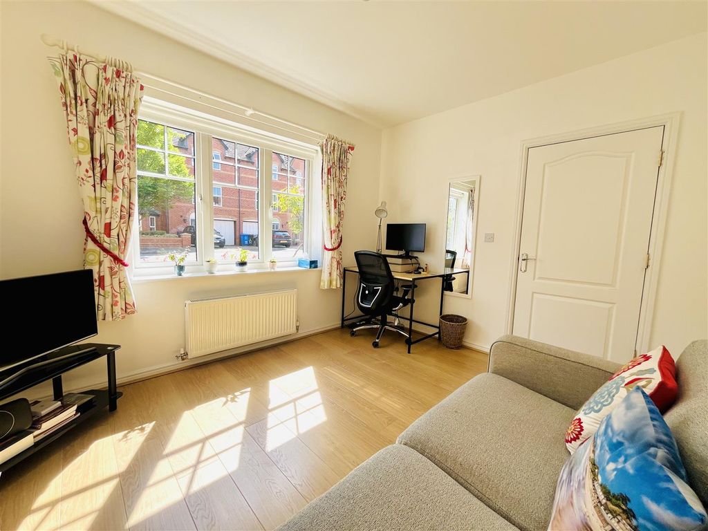 Additional image 9 of 4 bed town house for saleWelman Way, Altrincham WA15