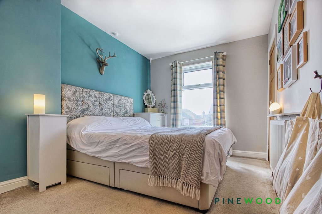 Additional image 21 of 3 bed semi-detached house for saleGloucester Road, Newbold, Chesterfield, Derbyshire S41