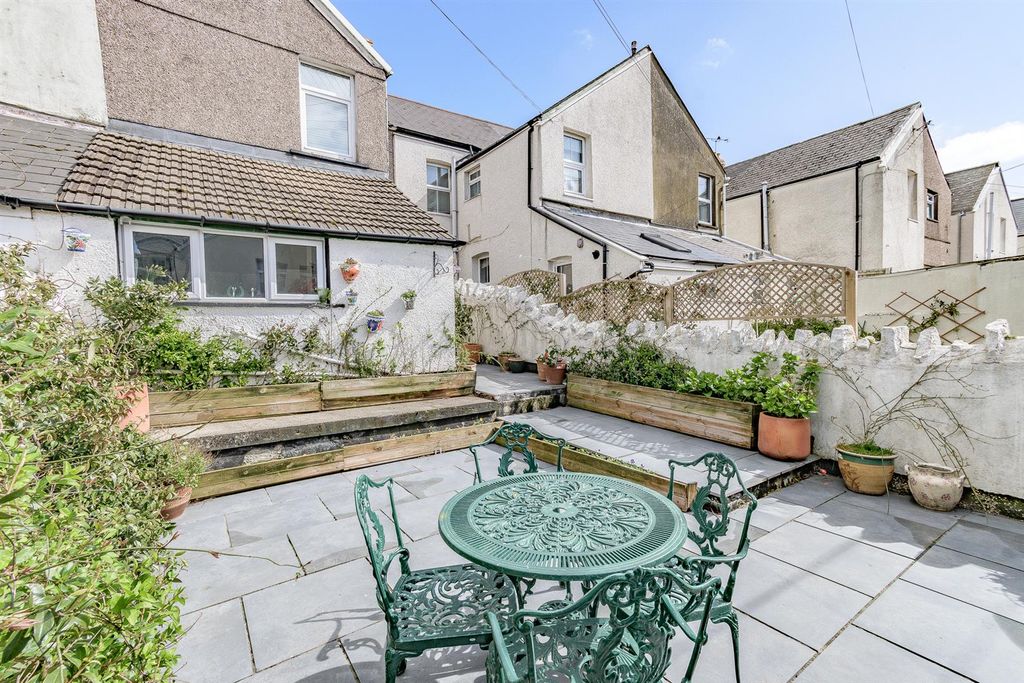 Additional image 2 of 4 bed terraced house for saleCastleland Street, Barry CF63