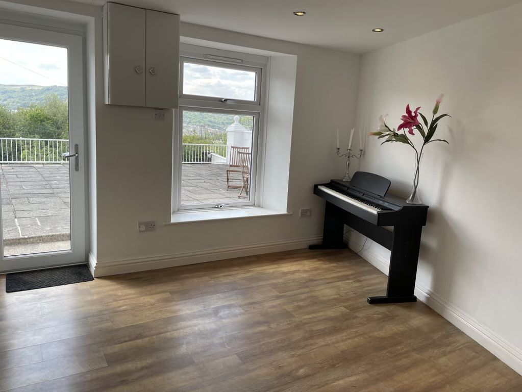 Additional image 5 of 3 bed semi-detached house for saleTy'r Berllan, Bryngolwg, Aberdare CF44