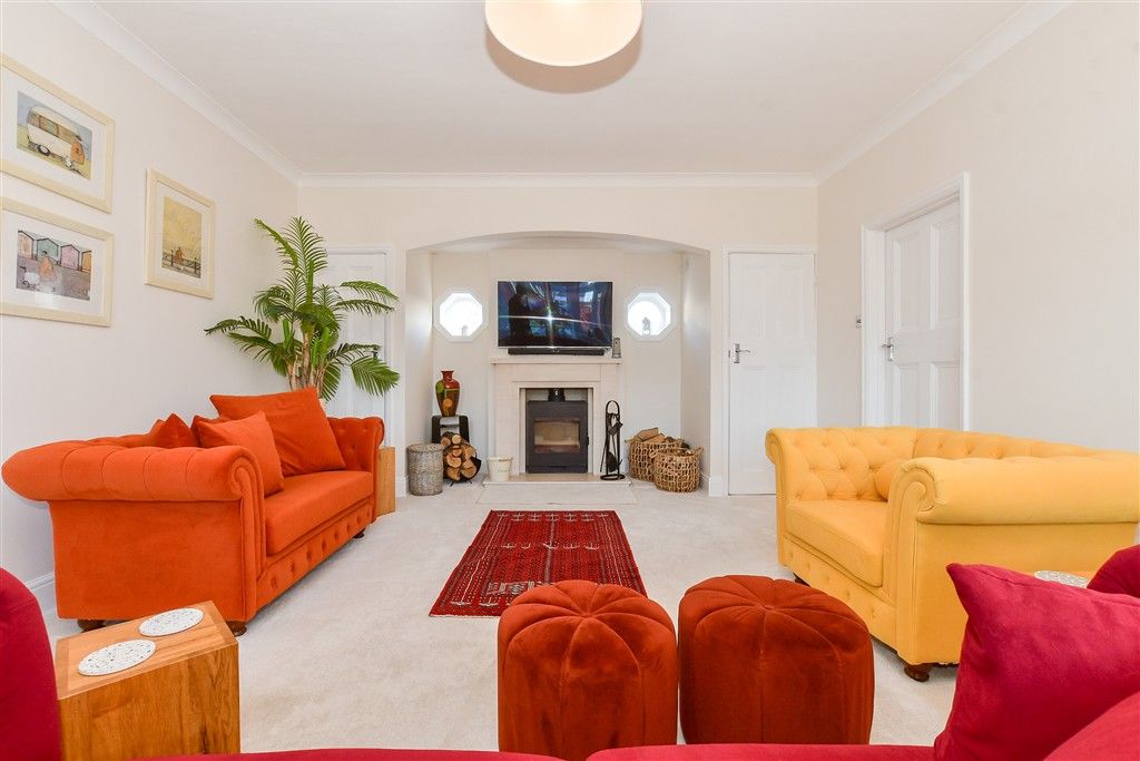 Additional image 3 of 5 bed chalet for saleGrenham Bay Avenue, Minnis Bay, Birchington, Kent CT7