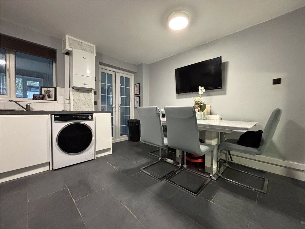 2 bed detached house for saleKingston Crescent, Lordswood, Kent ME5 photo 4