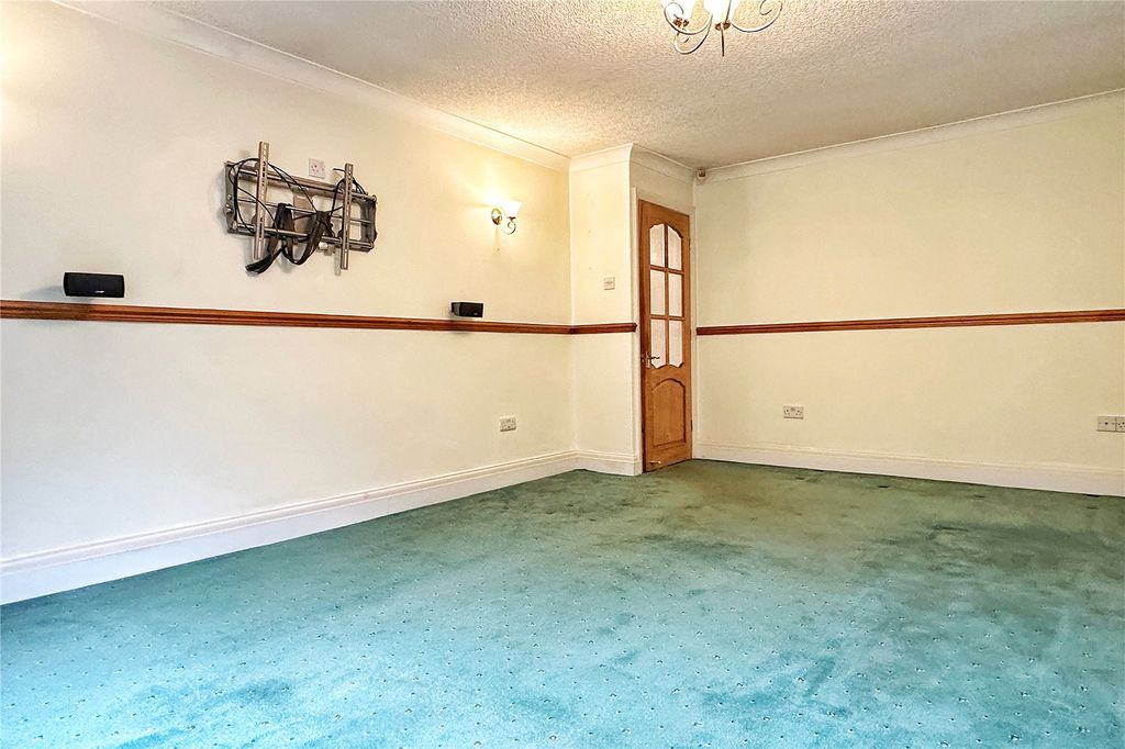 Additional image 7 of 2 bed detached bungalow for saleHunt Avenue, Ashton-Under-Lyne, Greater Manchester OL7