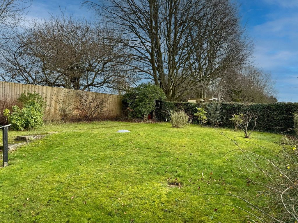 Additional image 13 of 4 bed semi-detached house for saleDellfield Close, Berkhamsted, Hertfordshire HP4