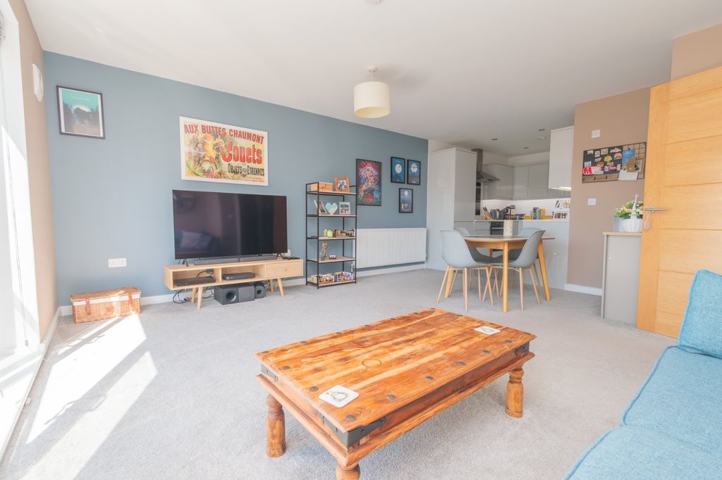 Additional image 3 of 2 bed flat for saleBeach Avenue, Birchington, Kent CT7