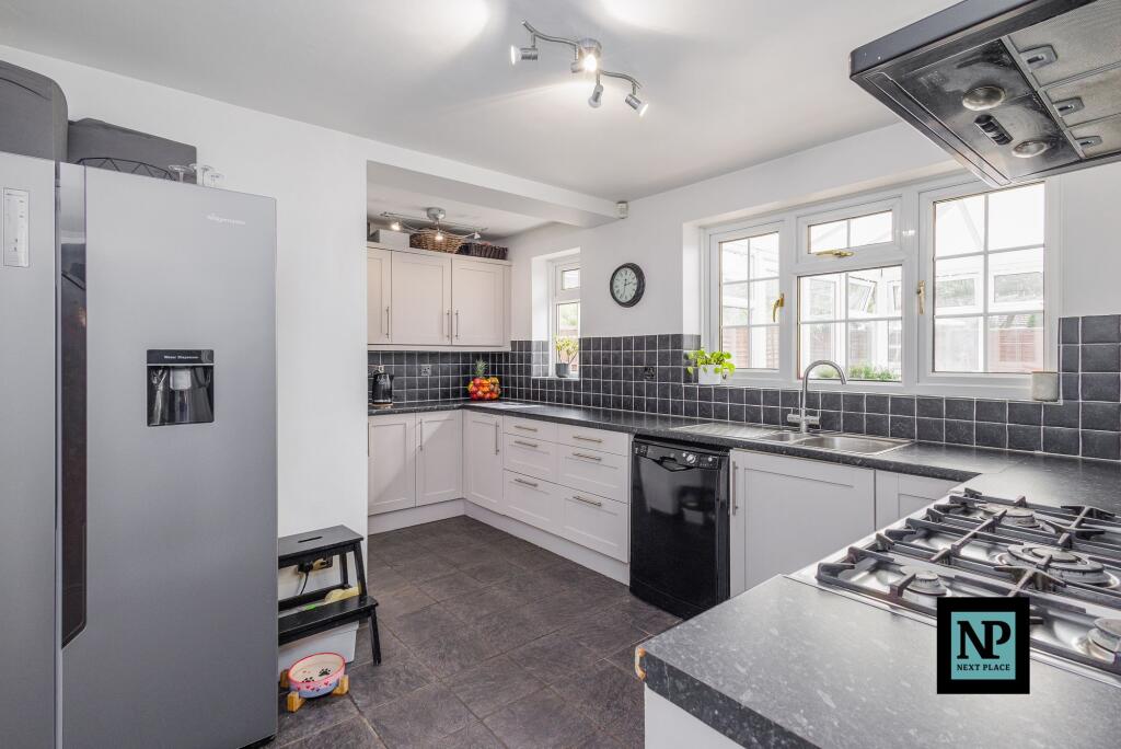 Additional image 15 of Avill, Hockley, B77