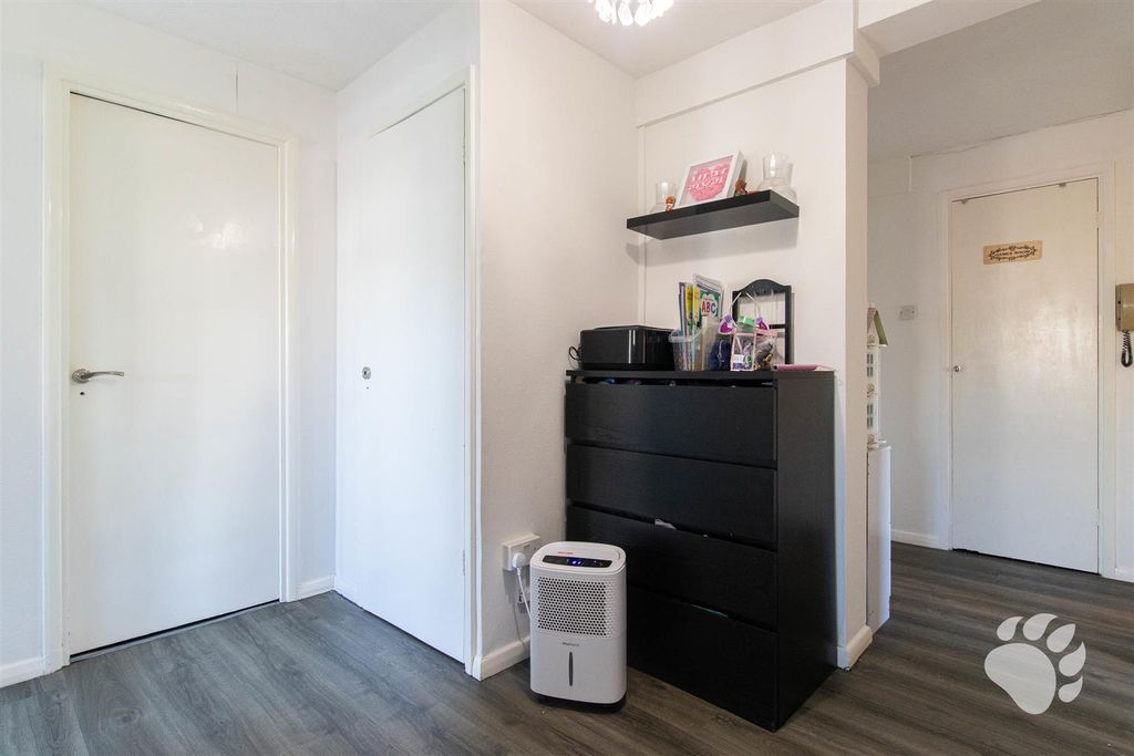 Additional image 12 of 2 bed flat for saleRose Acre, Basildon SS14